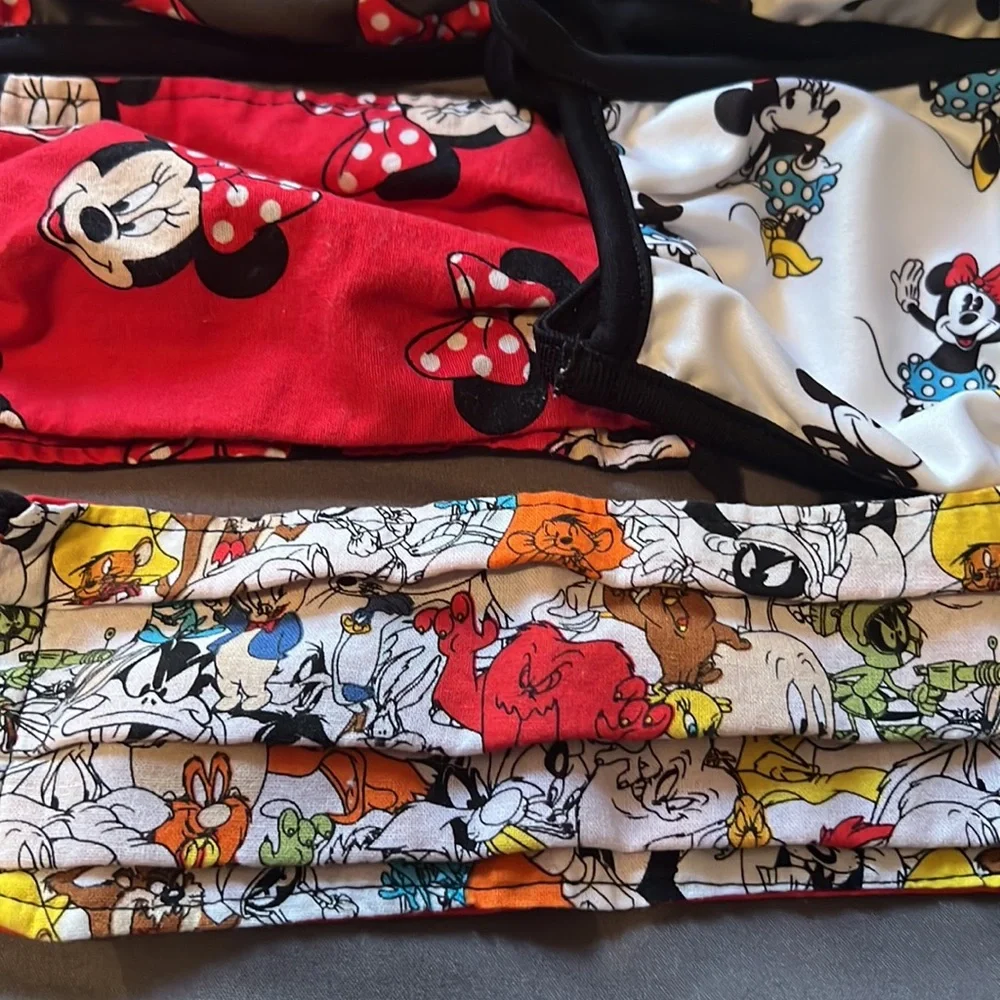 Bundle of 5 Women’s Disney Minnie Mouse & WB Looney Toons Face Masks